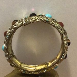 RJ Graziano 7” stretch bracelet.